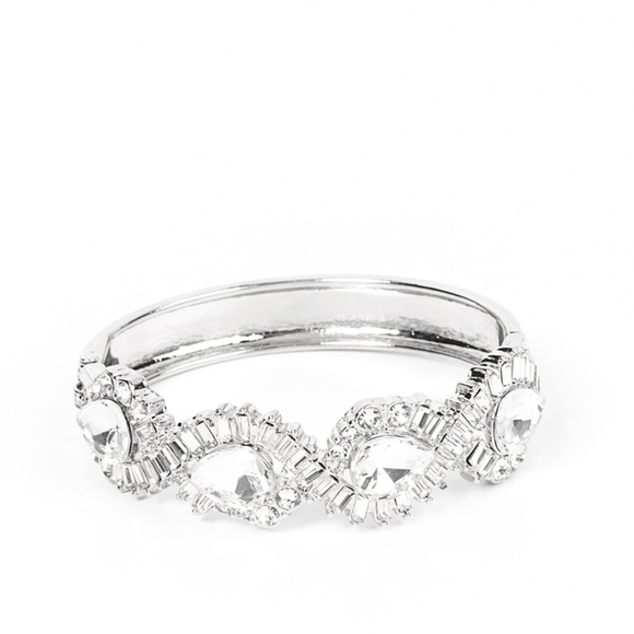 paparazzi Jewelry - Bracelet Hinge Silver GORG For the Win